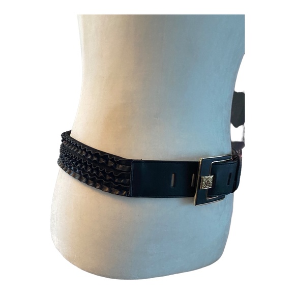 Anne Klein stretchy ruffle belt size M/L - Picture 2 of 14